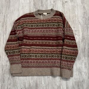 Elegant Fair Isle Crewneck Sweater in Burgundy and Olive